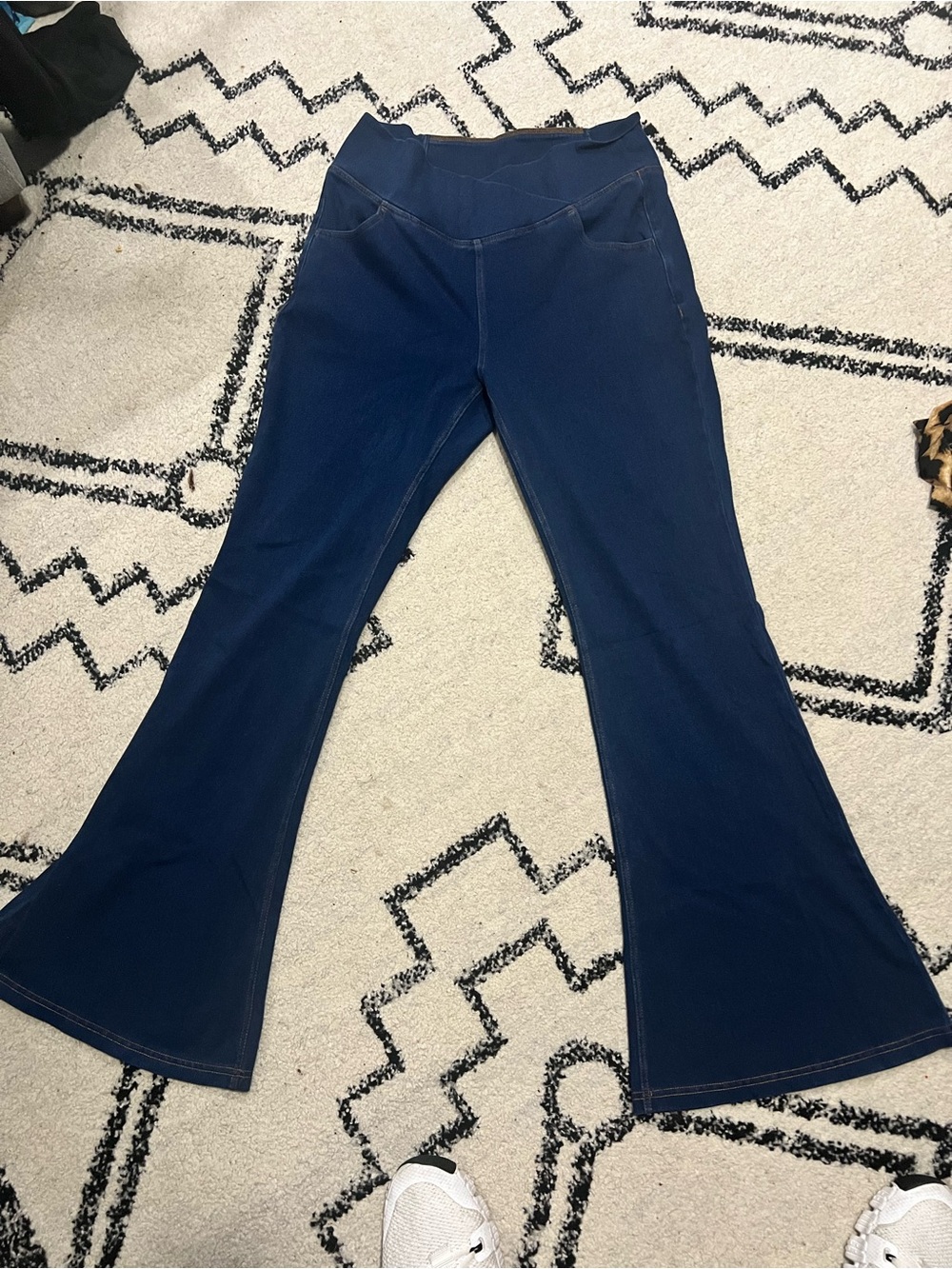 HALARA Navy Flare Wide-Leg Jeans